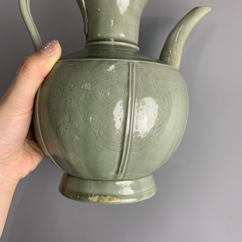 明代 青釉刻花执壶 - 图12