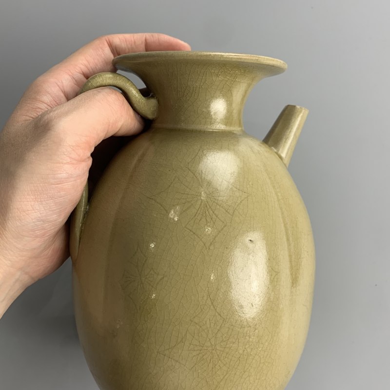 明代 青釉刻花执壶 - 图6