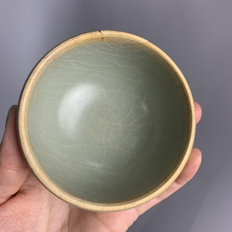 明代 龙泉窑青釉芒口杯 - 图8
