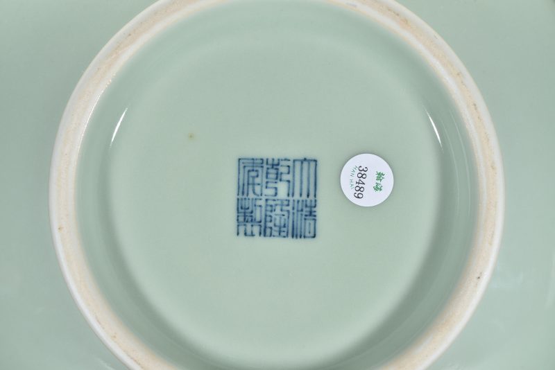 清 青釉双鸠耳鱼篓尊 - 图6