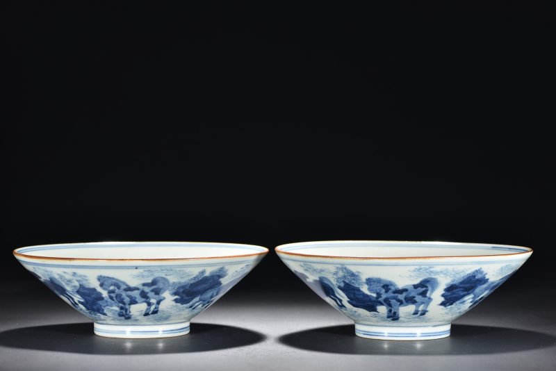 清 青花八骏图纹斗笠碗（2件） - 图8