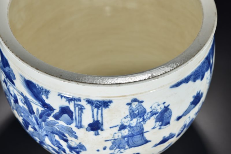 清 青花婴戏图缸 - 图6