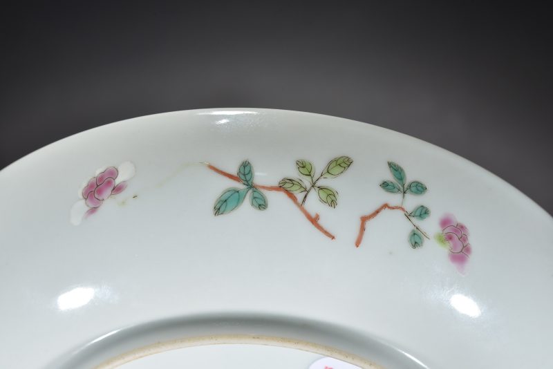 清 粉彩花鸟盘 - 图5