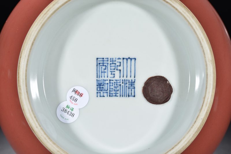 清 霁红釉玉壶春瓶 - 图5