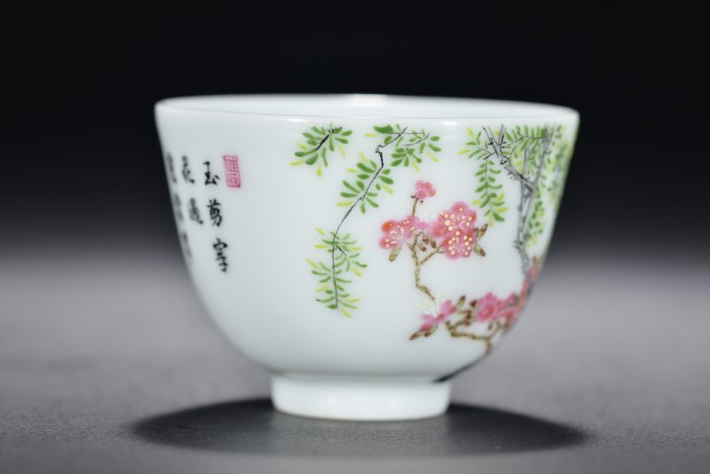 清 珐琅彩飞鸣食宿纹杯 - 图4
