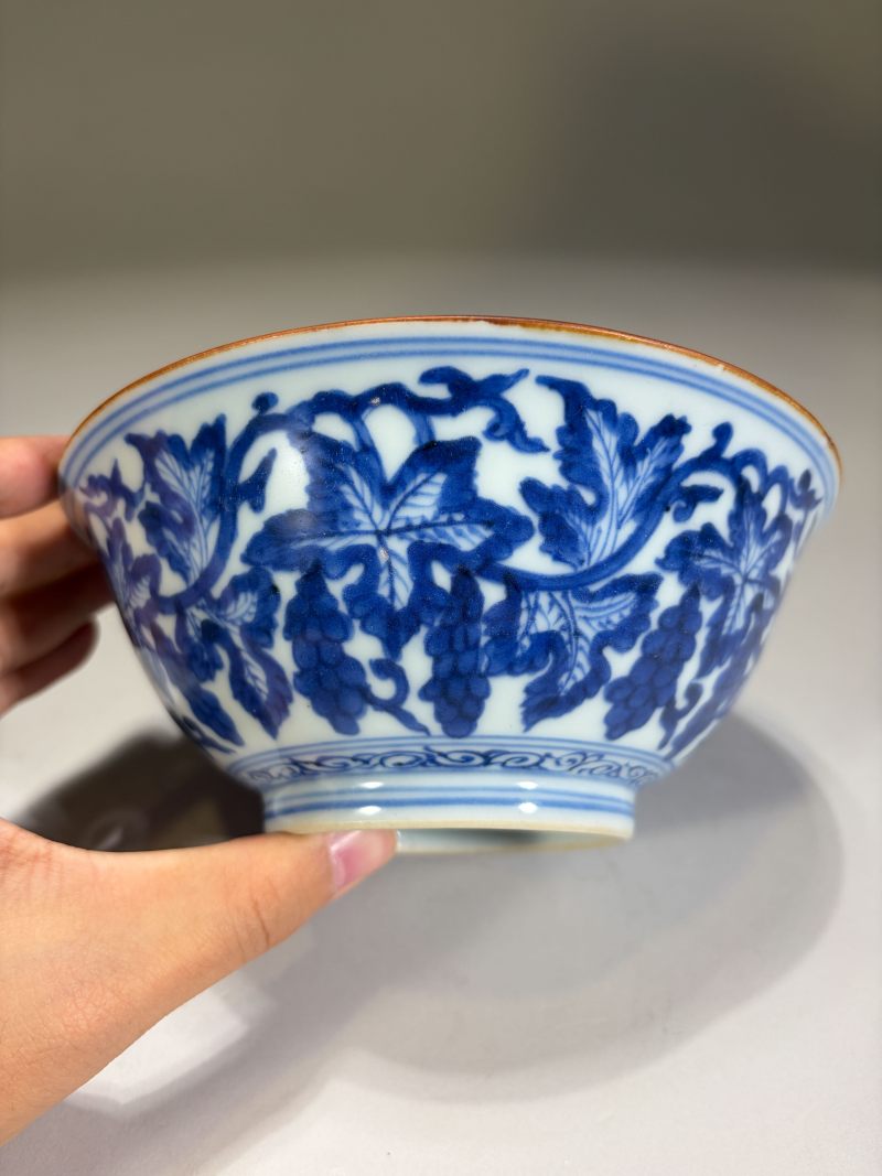 清早期 青花缠枝葡萄纹碗 - 图5