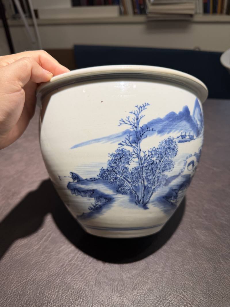 清乾隆 青花山水纹卷缸 - 图2