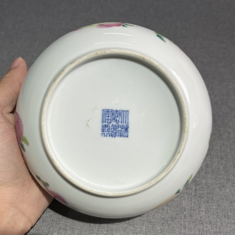 清嘉庆粉彩三多纹墩式碗 - 图8