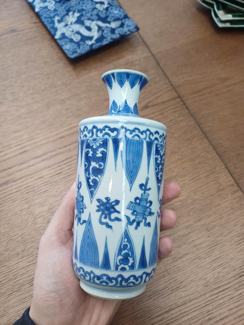 清康熙 青花筒瓶一對 | Santos Collection | A pair of Chinese blue and white cylindrical vases, Qing dynasty, Kangxi period - 图6