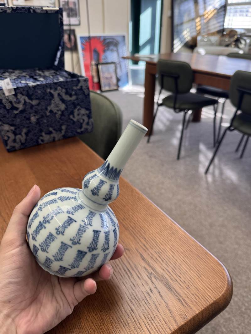 清康熙 青花壽字葫蘆瓶 | Santos Collection | A Chinese blue and white double-gourd 'shou' vase, Qing dynasty, Kangxi period - 图15