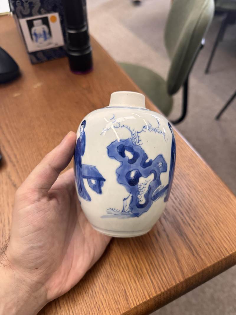 清康熙 青花仕女圖蓋罐 | Santos Collection | A Chinese blue and white 'ladies' jar and cover, Qing dynasty, Kangxi period - 图6