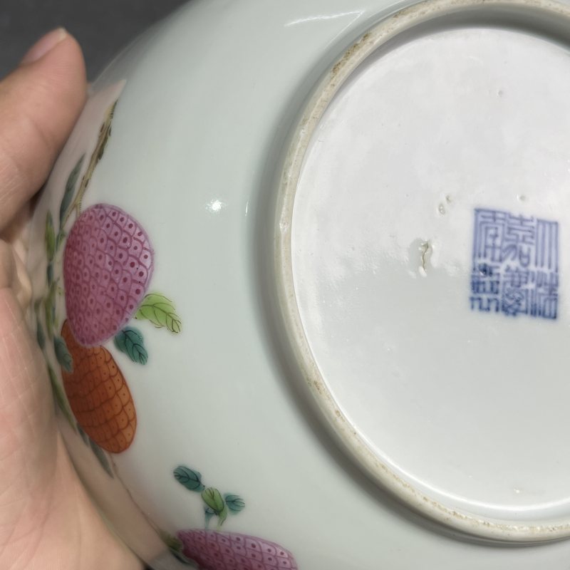 清嘉庆粉彩三多纹墩式碗 - 图9