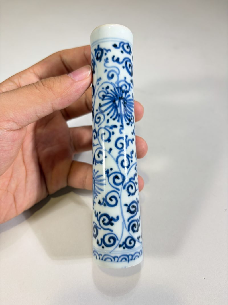 清康熙 青花缠枝花卉纹香筒 - 图3