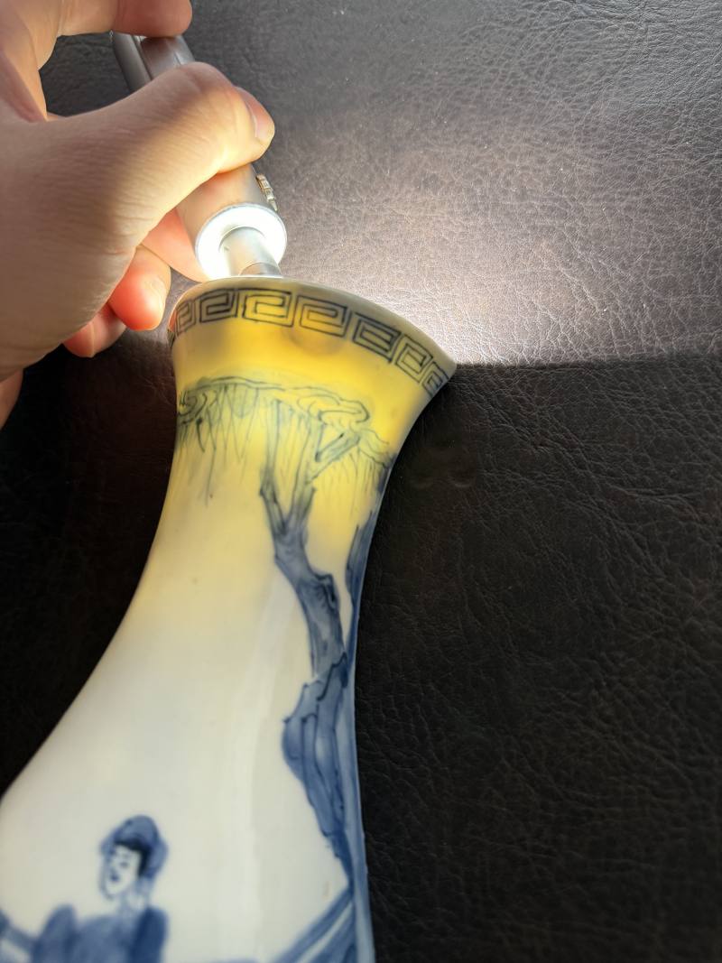 明崇祯 青花人物壁瓶 - 图13