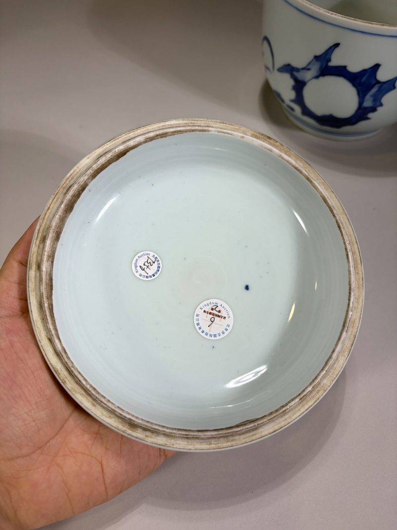 清顺治 青花花卉纹盖盅 - 图11