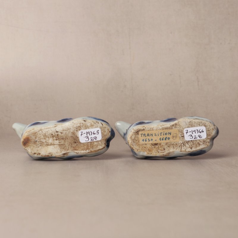 明天啟 青花雙峰駱駝形水滴一對 | Santos Collection | A pair of rare Chinese blue and white 'Bactrian camel' water droppers, Ming dynasty, Tianqi period - 图3