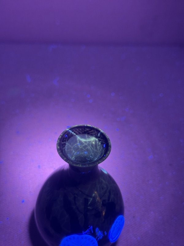 清康熙 青花山水人物小玉壶春瓶 - 图12