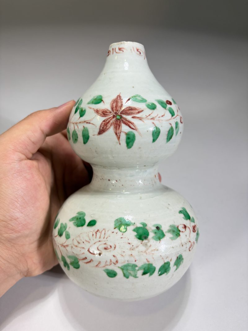 明 红绿彩缠枝花卉纹葫芦瓶 - 图5