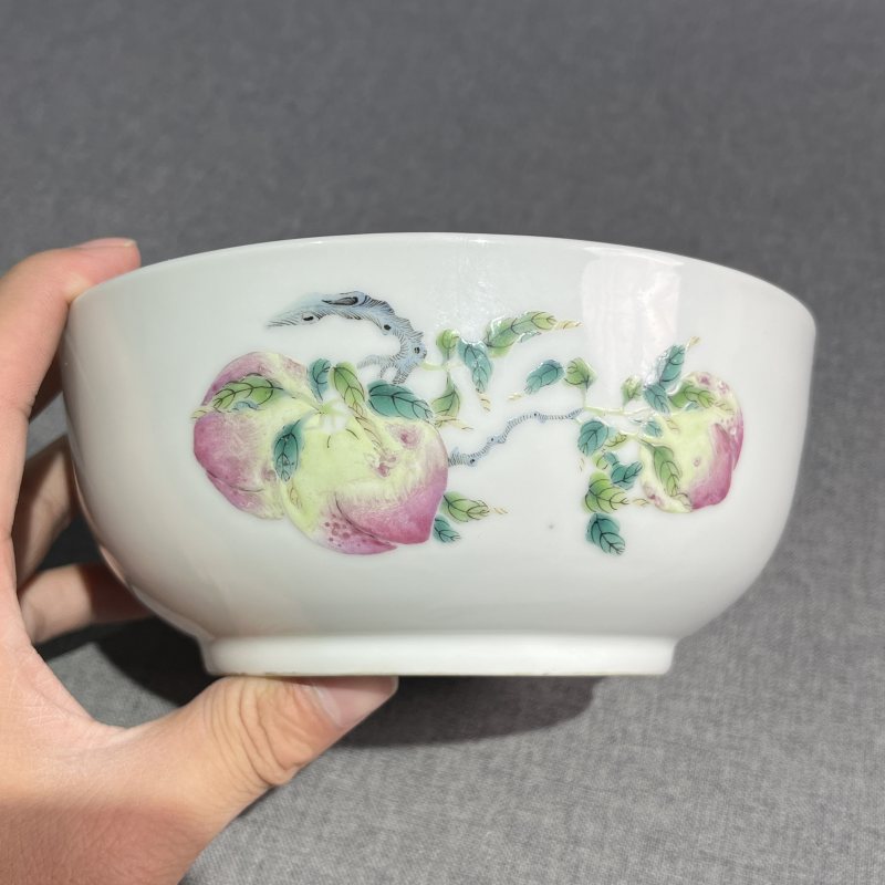 清嘉庆粉彩三多纹墩式碗 - 图4
