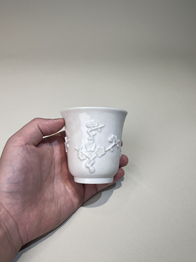 十七世纪 德化模印梅花纹杯 - 图2