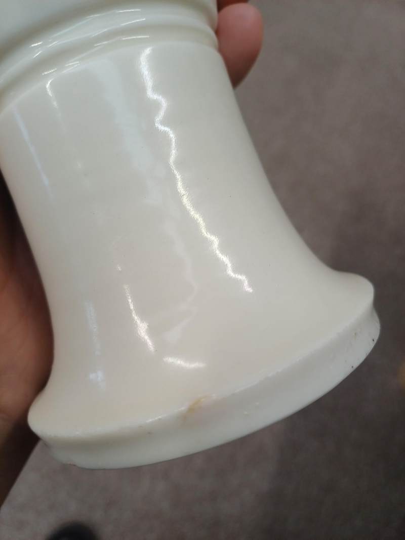 清十七至十八世紀 德化白釉觚 | A Chinese Dehua white-glazed beaker vase, gu, Qing dynasty, 17th-18th century - 图12