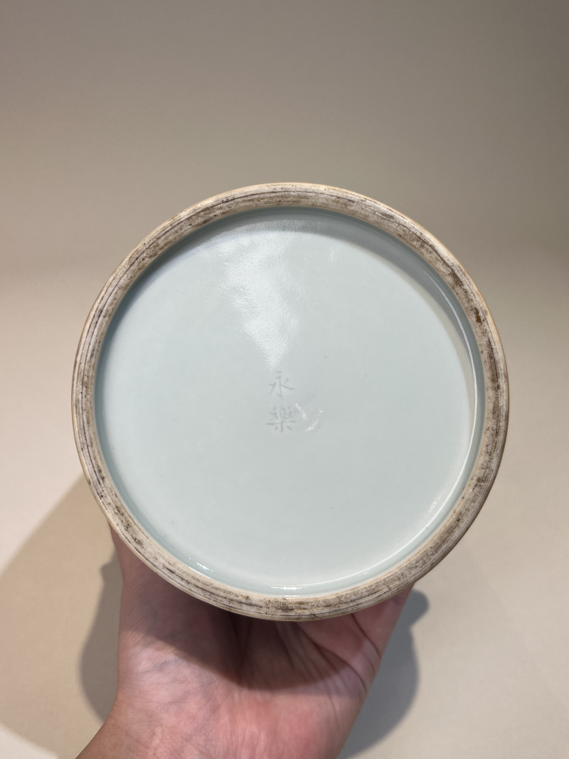 清 粉青釉暗刻岁寒三友纹笔筒 - 图7