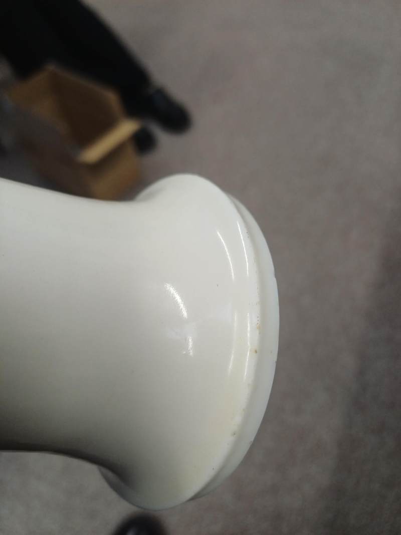 清十七至十八世紀 德化白釉觚 | A Chinese Dehua white-glazed beaker vase, gu, Qing dynasty, 17th-18th century - 图2