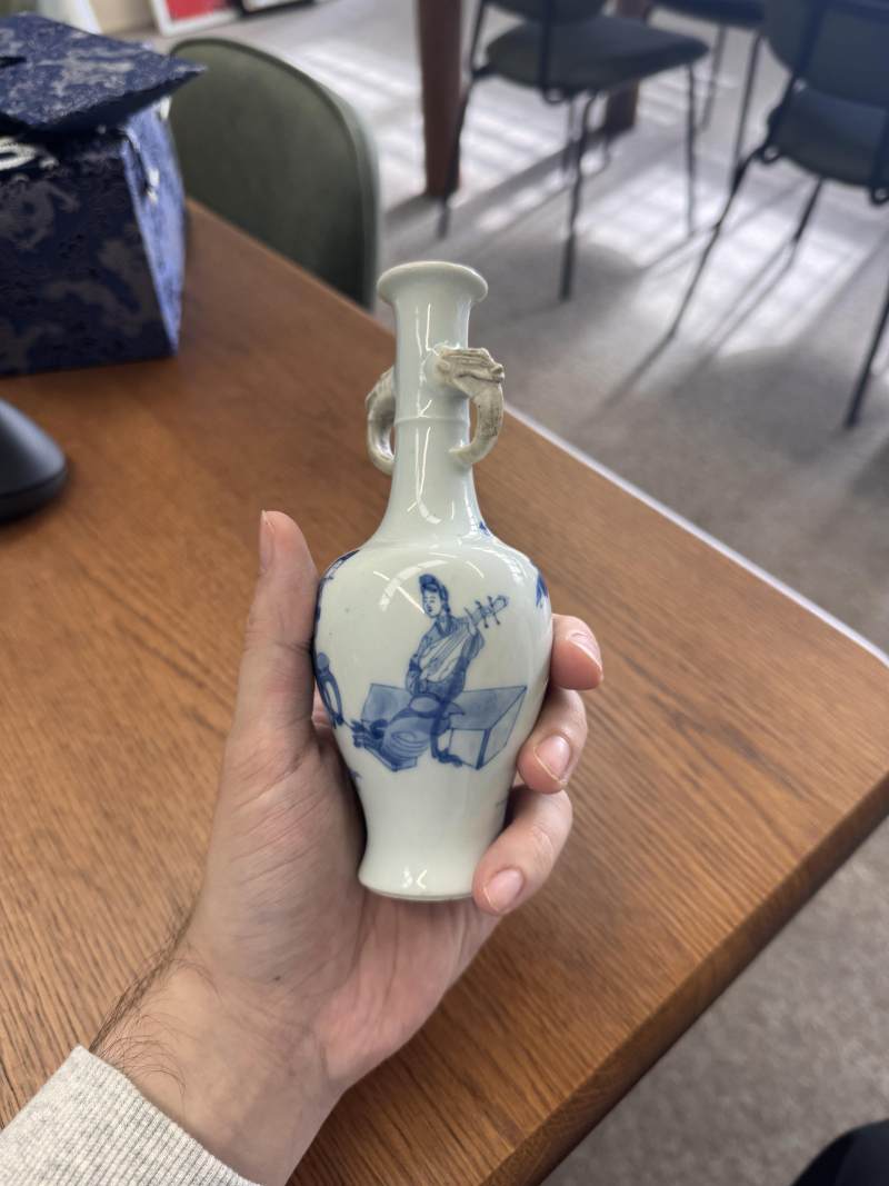 清康熙 青花奏樂圖雙耳瓶 | Santos Collection | A fine Chinese blue and white 'musicians' twin-handled vase, Qing dynasty, Kangxi period - 图6