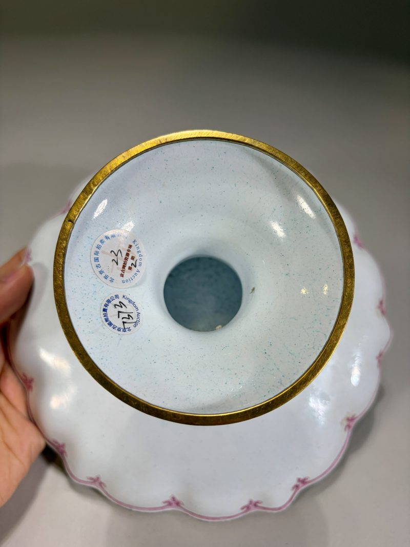 民国 铜胎画珐琅花卉寿桃纹高足盘 - 图8
