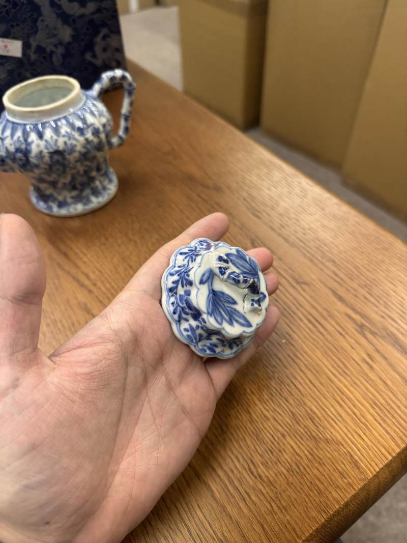 清康熙 青花竹節紋茶蓋壺 | Santos Collection | A fine Chinese blue and white 'bamboo' teapot and cover, Qing dynasty, Kangxi period - 图23