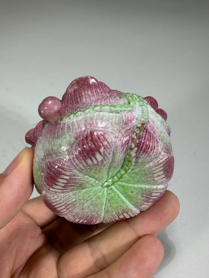 清中期 粉彩仿生荷花花形水盂 - 图9