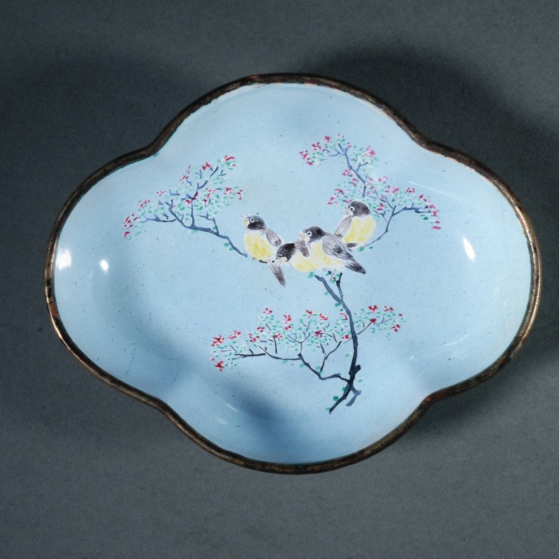 清晚期 铜胎画珐琅花鸟纹海棠碟四只 - 图6