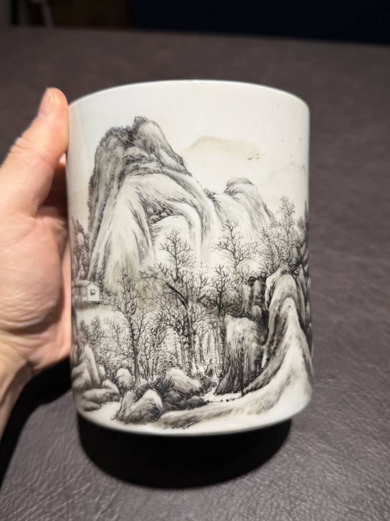 清 墨彩山水笔筒 - 图5