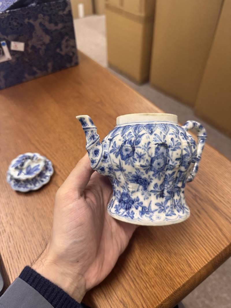 清康熙 青花竹節紋茶蓋壺 | Santos Collection | A fine Chinese blue and white 'bamboo' teapot and cover, Qing dynasty, Kangxi period - 图24