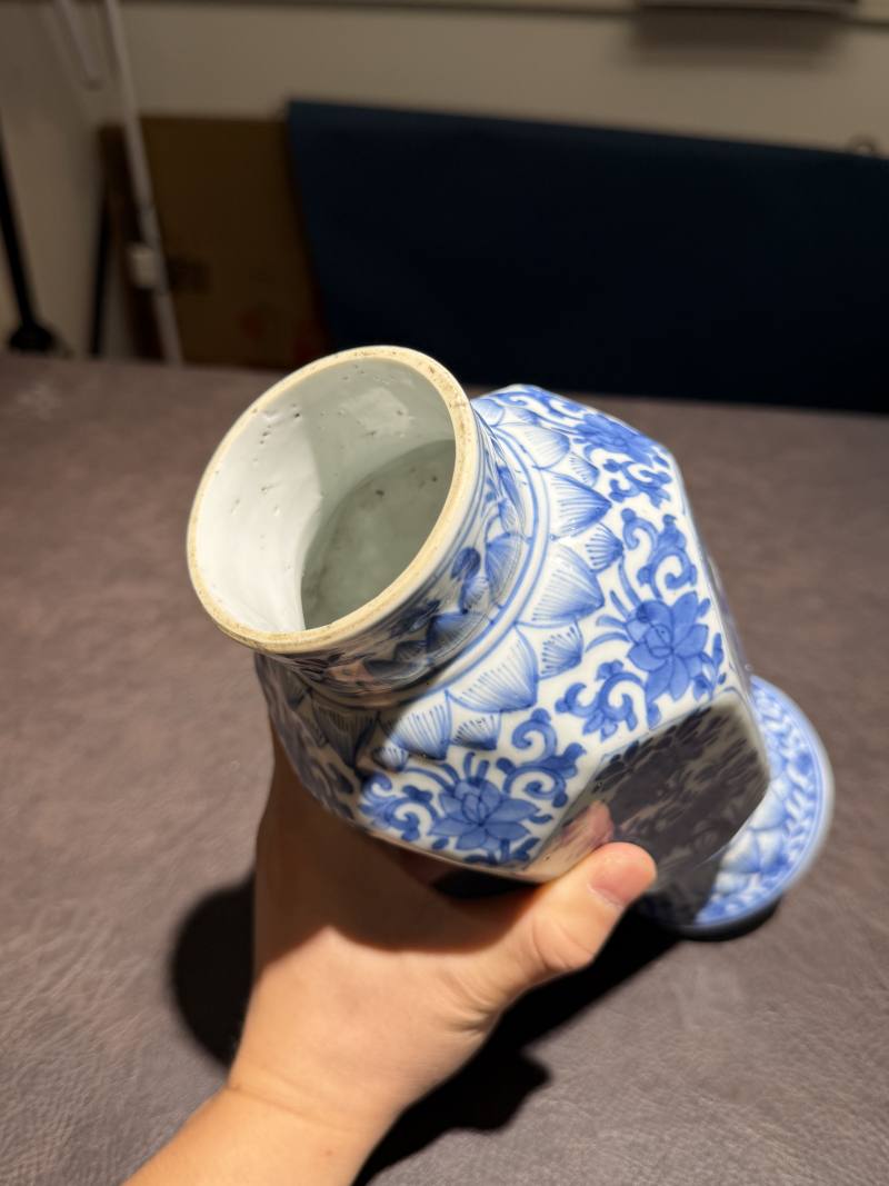 清康熙 青花花卉纹瓶 - 图9