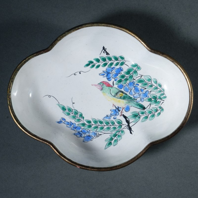 清晚期 铜胎画珐琅花鸟纹海棠碟四只 - 图8