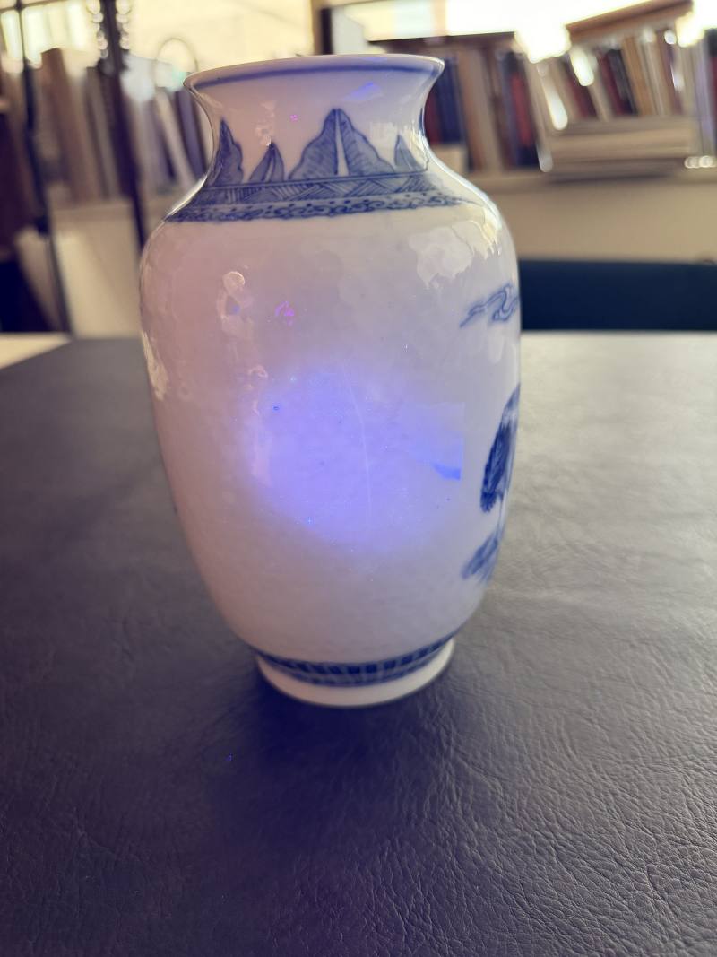 民国 青花薄胎花鸟瓶 - 图11