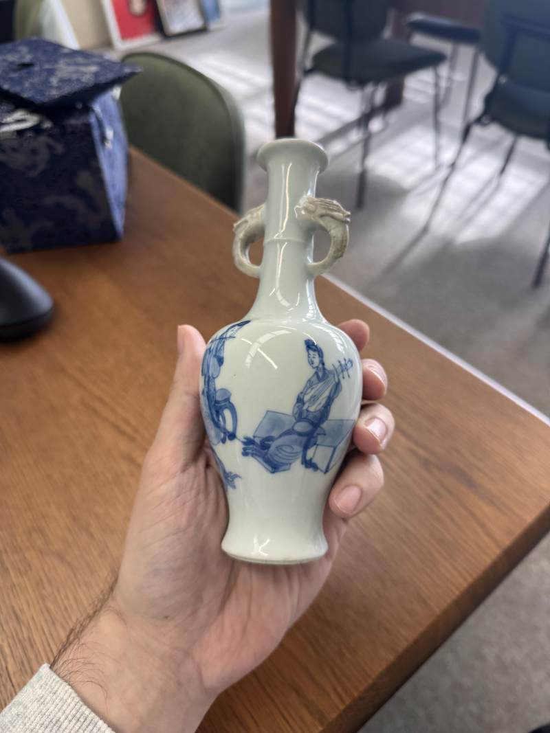 清康熙 青花奏樂圖雙耳瓶 | Santos Collection | A fine Chinese blue and white 'musicians' twin-handled vase, Qing dynasty, Kangxi period - 图25