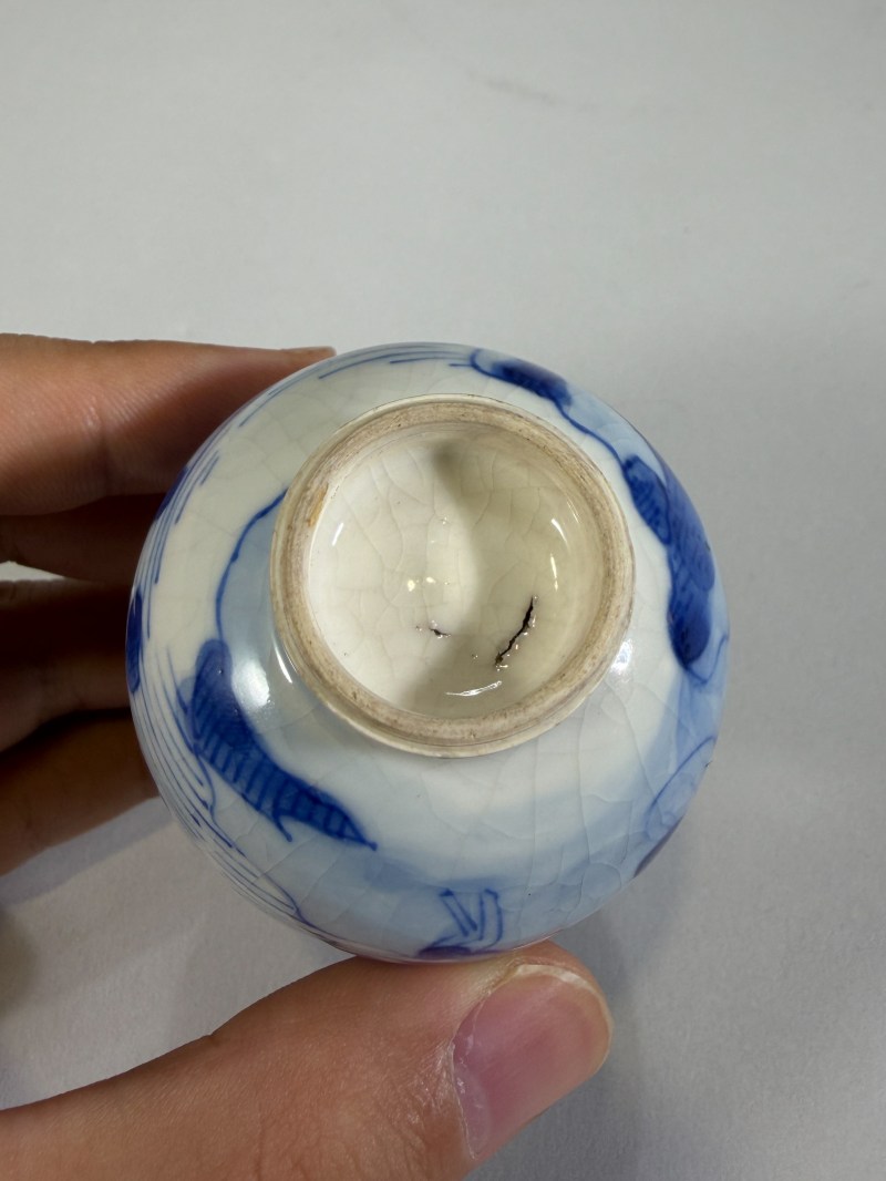 清康熙 青花山水人物小玉壶春瓶 - 图10