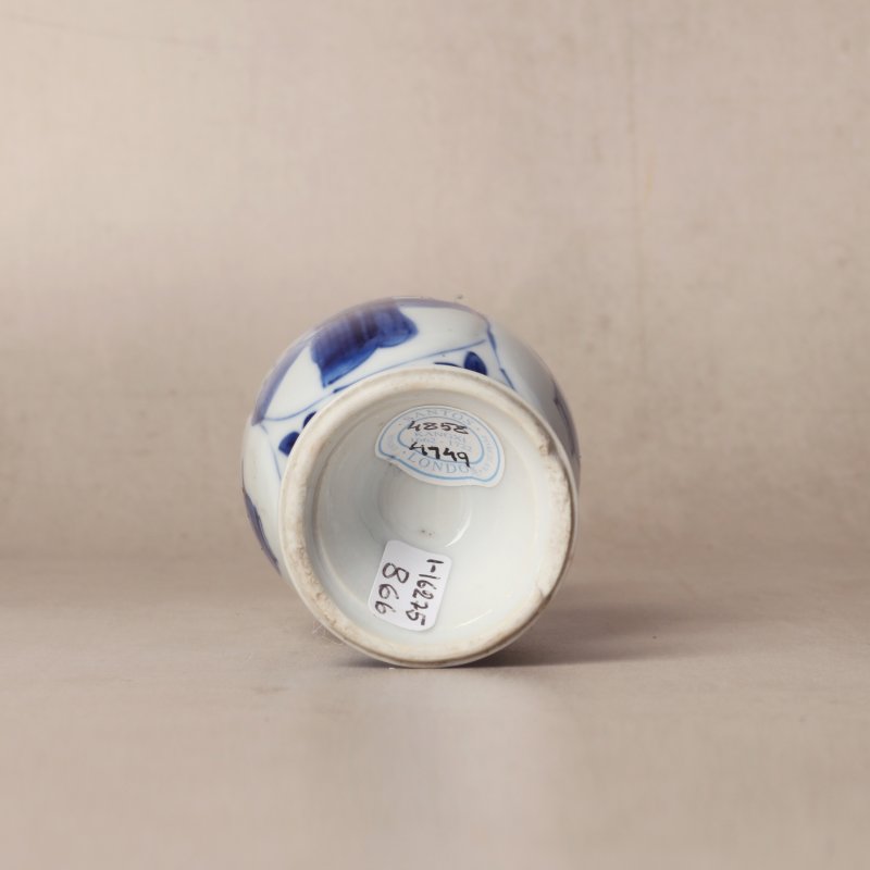 清康熙 青花仕女圖瓶 | Santos Collection | A Chinese blue and white 'ladies' vase, Qing dynasty, Kangxi period - 图5