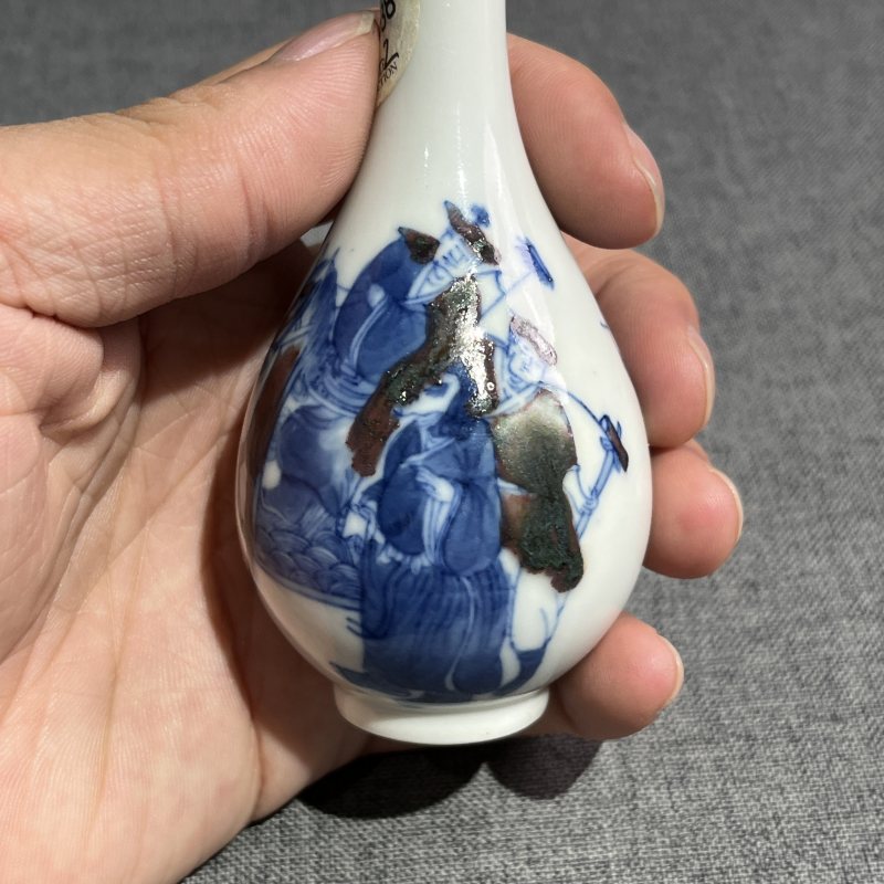 清晚期青花釉里红人物故事胆瓶一对 - 图12