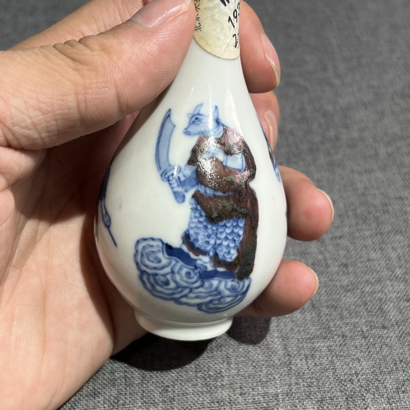 清晚期青花釉里红人物故事胆瓶一对 - 图13