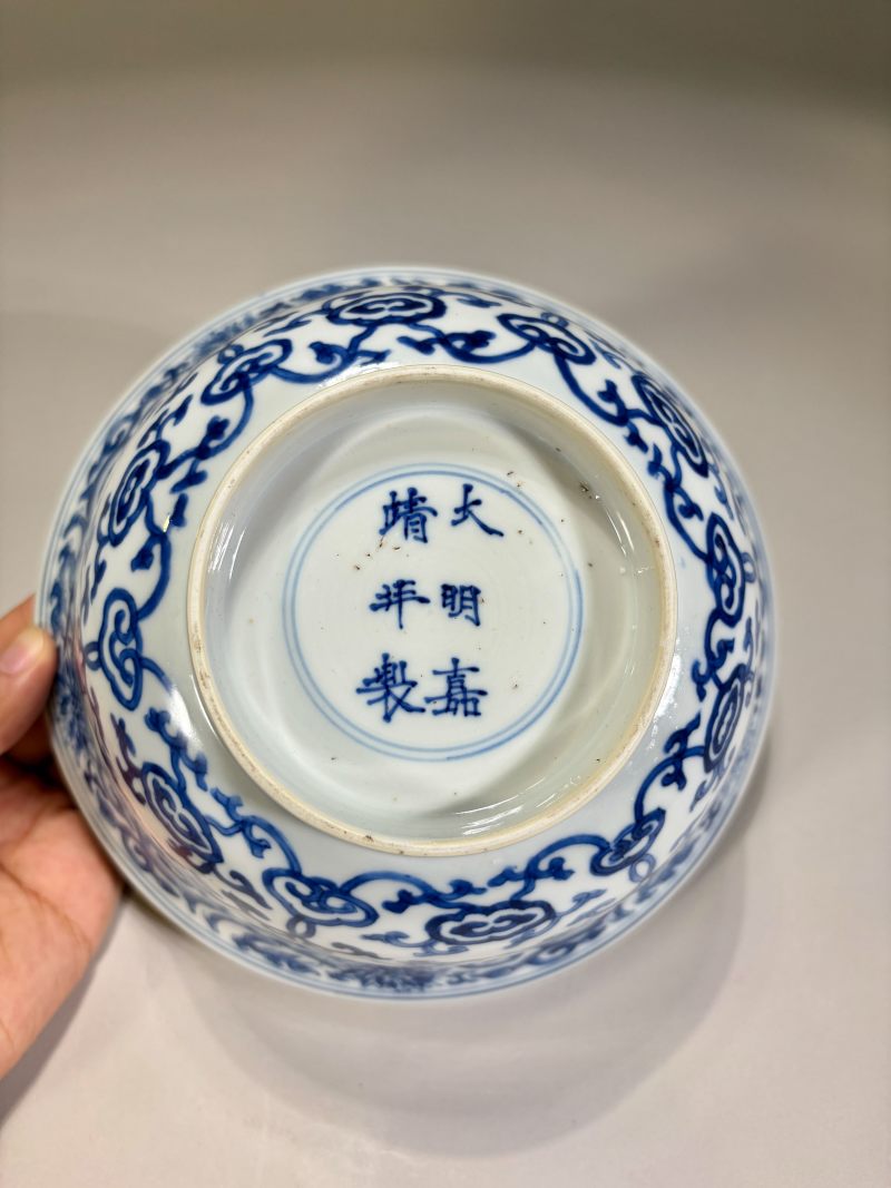 清康熙 青花缠枝花卉寿字纹碗 - 图8