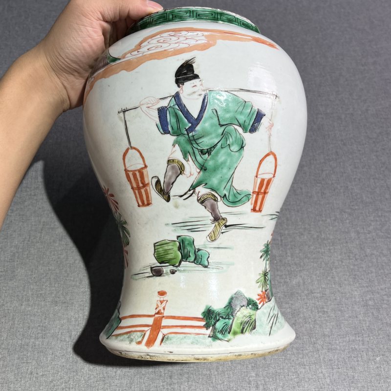 清康熙青花人物故事凤尾尊 - 图4