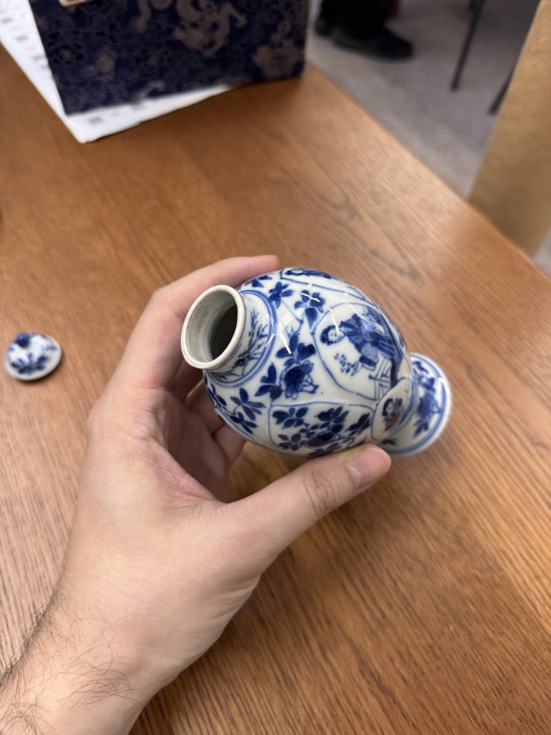 清康熙 青花仕女圖蓋罐 | Santos Collection | A Chinese blue and white 'ladies' jar and cover, Qing dynasty, Kangxi period - 图8
