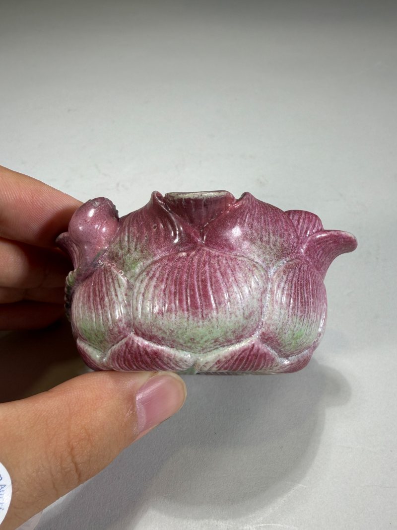 清中期 粉彩仿生荷花花形水盂 - 图4