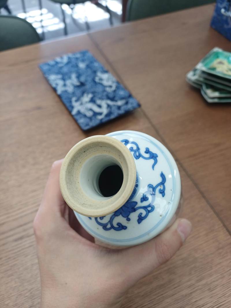 清康熙 青花筒瓶一對 | Santos Collection | A pair of Chinese blue and white cylindrical vases, Qing dynasty, Kangxi period - 图4