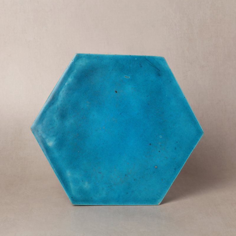 清康熙 孔雀綠釉六方座 | A Chinese turquoise-glazed hexagonal stand, Qing dynasty, Kangxi period - 图3