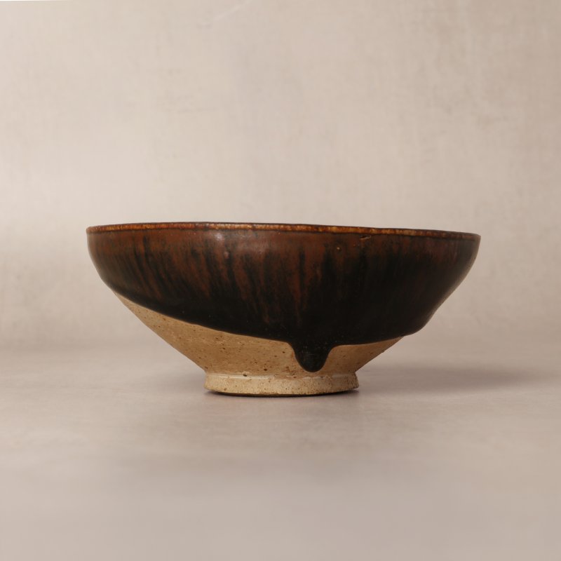 宋至金 磁州窰黑釉盌 | Santos Collection | A Chinese Cizhou black-glazed bowl, Song - Jin dynasty - 图3