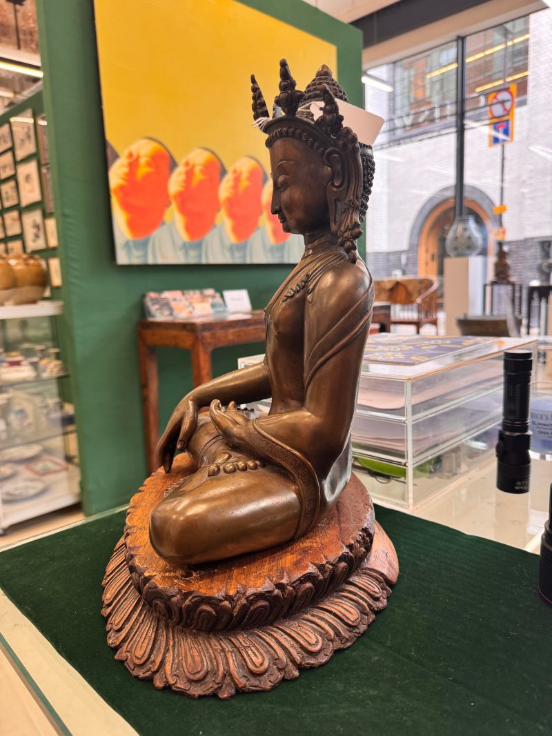 十九世紀 西藏 銅釋迦牟尼佛坐像 | A Tibetan bronze figure of the Shakyamuni Buddha, 19th century - 图6